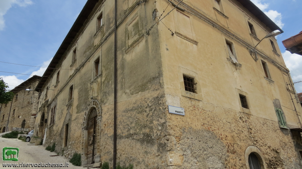 Santo Stefano, palazzo storico