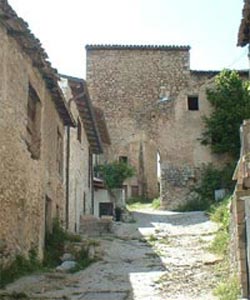 Porta Calata: La porta d'ingresso principale per accedere al borgo medievale di Corvaro